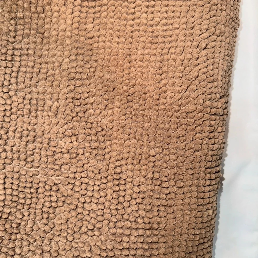 Luxurious OLANLY Tan Chenille Bathroom Rug 70 x 24, Soft & Absorbent NEW